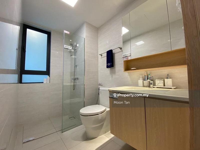 For Sale - Baron Residence @ Lake City