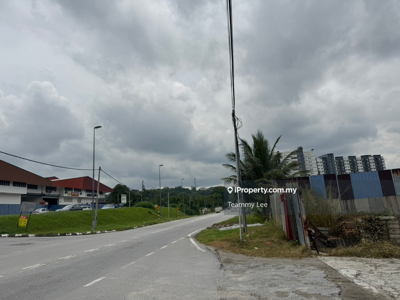 Tanah Perindustrian untuk Dijual di 1,.72 Acres Industrial Land Jalan Sungai Tekali, Hulu Langat oleh Teammy Lee - iProperty.com.my