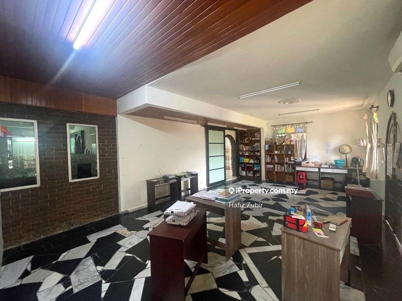 Bungalow House for Sale in Kelana Jaya, Petaling Jaya by Hafiz Zubir - iProperty.com.my