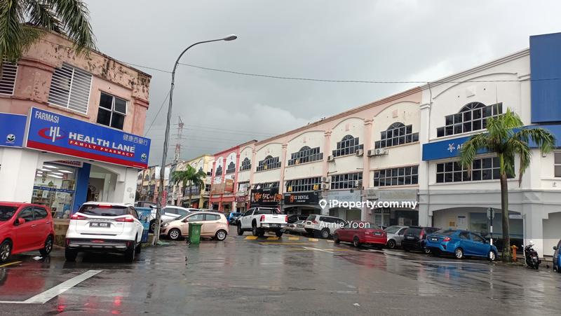 Shop for Sale in Taman Bukit Serdang, Seri Kembangan by Annie Yoon - iProperty.com.my