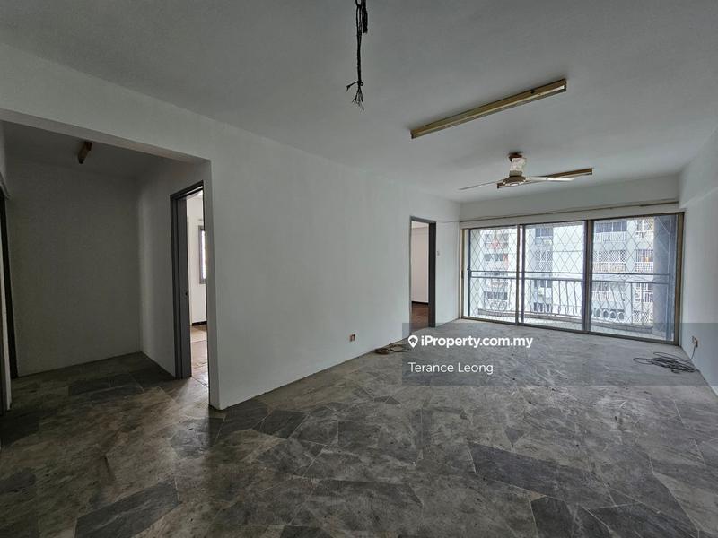 For Sale - Grandeur Tower