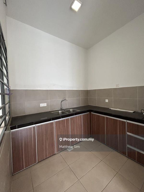 Rumah Bandar untuk Dijual di Bandar Saujana Putra, Jenjarom oleh Matthew Sim - iProperty.com.my