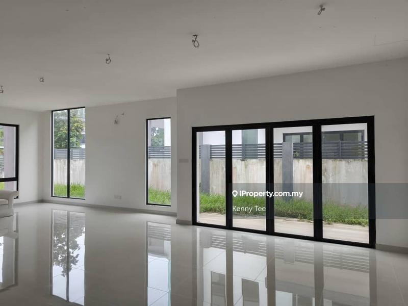 Semi-Detached House for Sale in Taman Ujong, Seremban by Kenny Tee - iProperty.com.my
