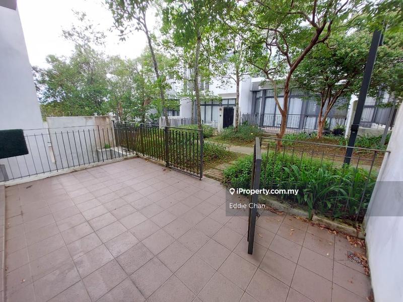 Rumah Berangkai 3 Tingkat untuk Dijual di 16 Quartz Courtyard Villa, Melawati oleh Eddie Chan - iProperty.com.my
