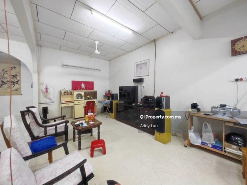 Rumah Berkembar untuk Dijual di Taman Kerjasama @ Semi-D, Kluang oleh Addy Lau - iProperty.com.my