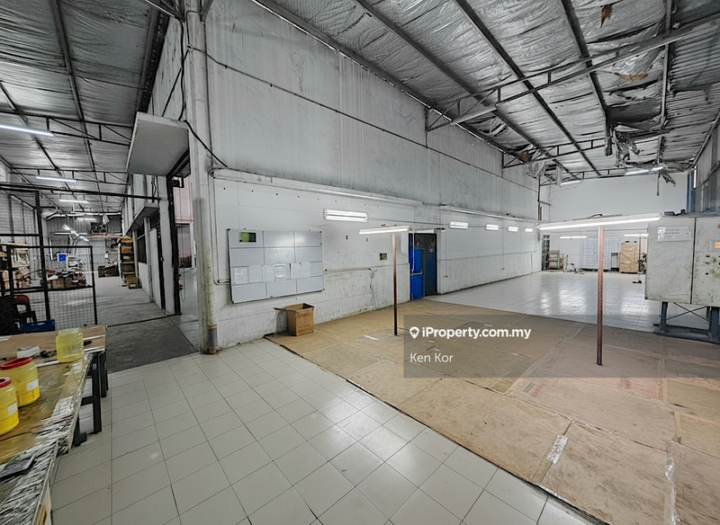 For Sale - Desa Cemerlang