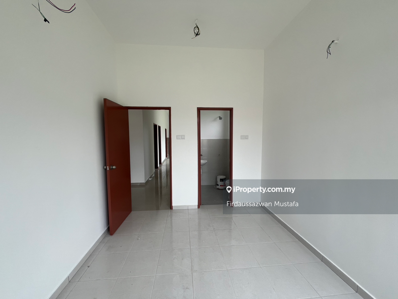 Rumah Berangkai 1 Tingkat untuk Dijual di Taman Satria, Telok Panglima Garang oleh Firdaussazwan Mustafa - iProperty.com.my