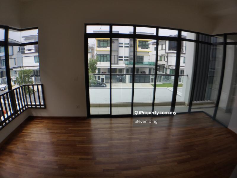 Semi-Detached House for Sale in Setia Utama, Setia Alam by Steven Ding - iProperty.com.my