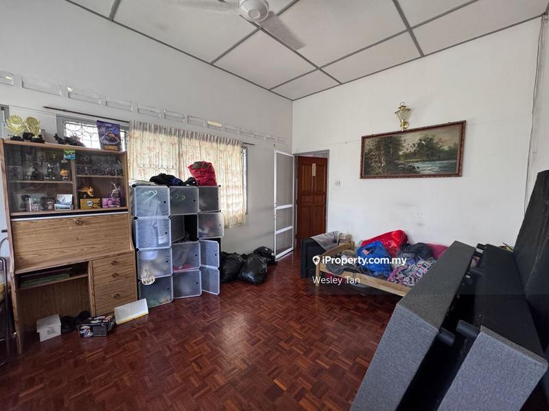 Bungalow House for Sale in Taman Sinn, Ujong Pasir by Wesley Tan - iProperty.com.my