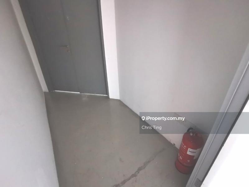 Pejabat-Runcit untuk Dijual di y2foy, Kota Damansara oleh Chris Ting - iProperty.com.my
