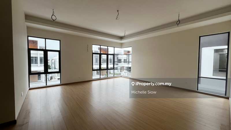 Semi-Detached House for Sale in Taman Semanja, Kajang by Michelle Siow - iProperty.com.my