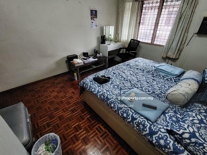 Rumah Berangkai 2 Tingkat untuk Dijual di Taman Overseas Union (Taman Oug), Jalan Klang Lama (Old Klang Road) oleh BoBo Lee - iProperty.com.my