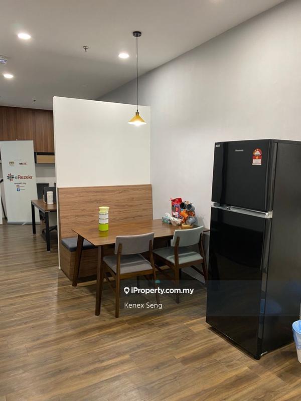 For Rent - UOA Business Park