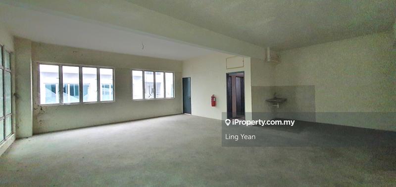 Shop / Office untuk Dijual di Pusat Bandar Putra Permai, Seri Kembangan oleh Ling Yean - iProperty.com.my