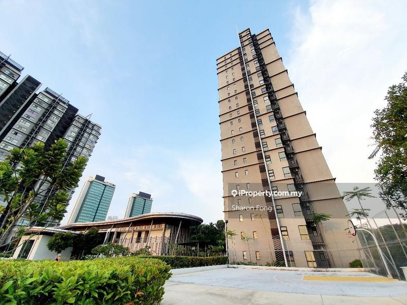 Residensi Servis untuk Dijual di HYVE oleh Sharon Fong - iProperty.com.my