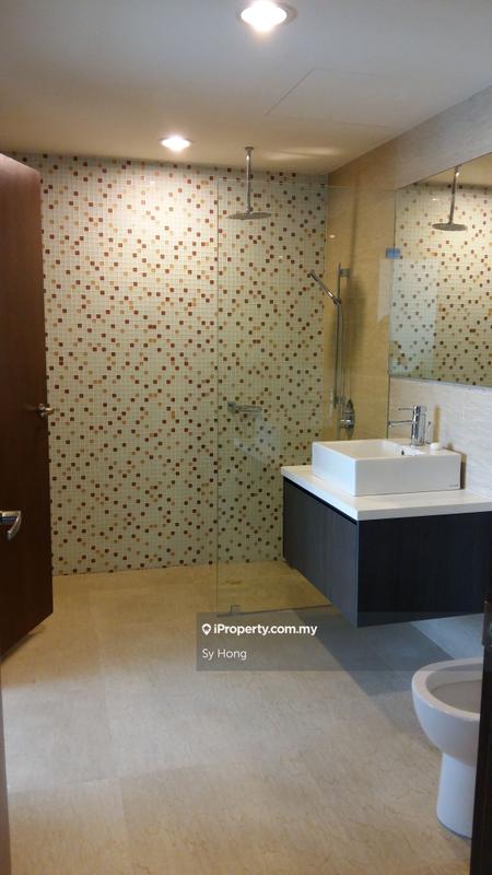 Kediaman Servis untuk Disewa di Regalia Residence oleh Sy Hong - iProperty.com.my