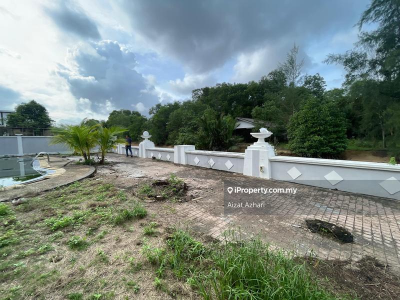 Bungalow House for Sale in Biggest Bangalow Terengganu Ibai Golf Country Club, Kuala Ibai by Aizat Azhari - iProperty.com.my