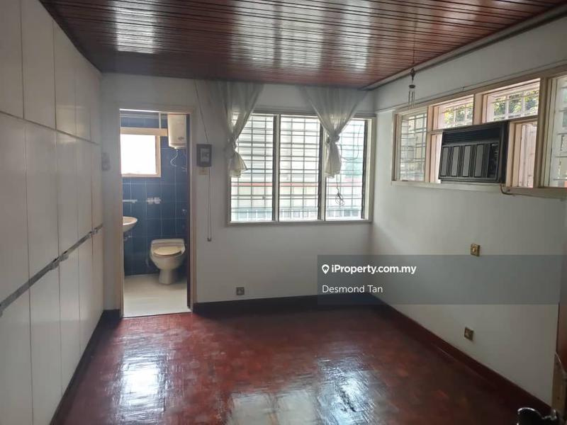 Rumah Berkembar untuk Dijual di Seksyen 17, Petaling Jaya oleh Desmond Tan - iProperty.com.my