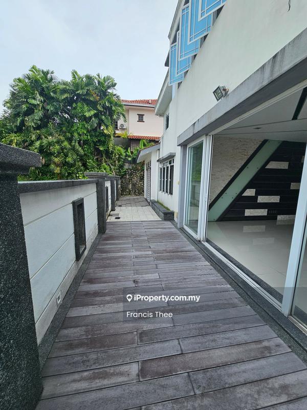 Bungalow House for Sale in Saujana Impian Golf & Country Club, Kajang by Francis Thee - iProperty.com.my