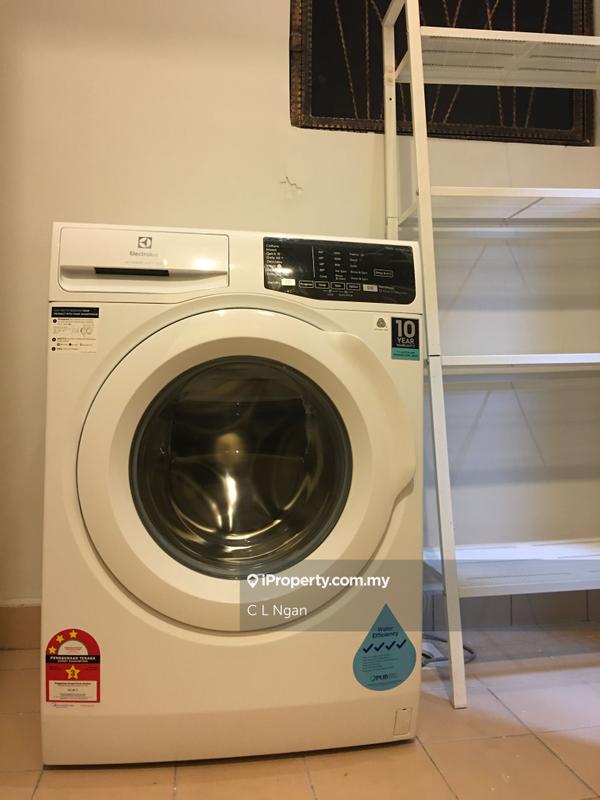 Service Residence for Sale in Waldorf Tower by C L Ngan - iProperty.com.my