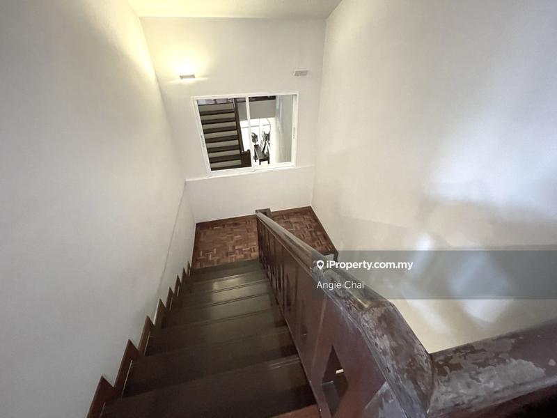 Rumah Berkembar untuk Dijual di SS 21, Damansara Utama, Petaling Jaya oleh Angie Chai - iProperty.com.my