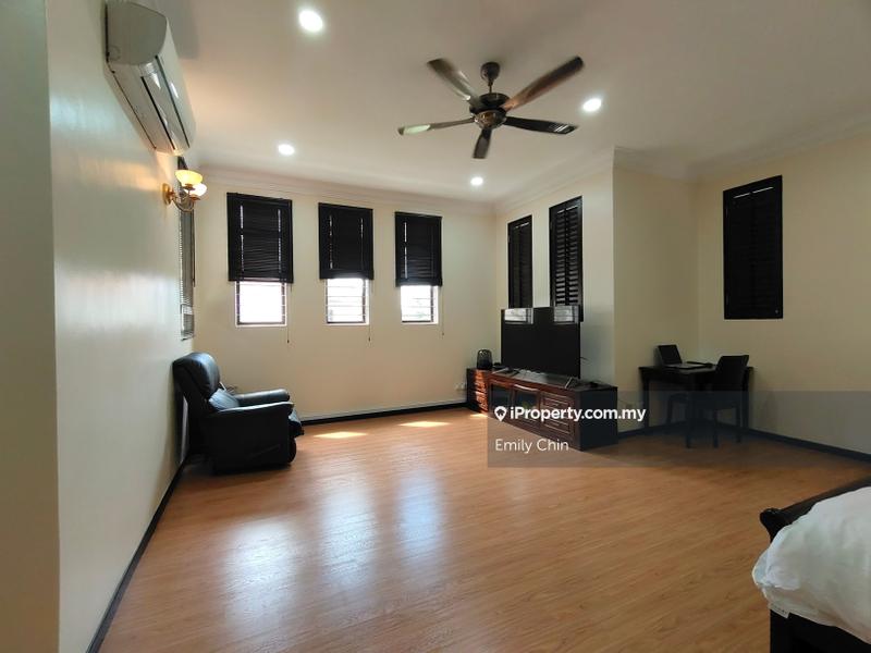 Rumah Berkembar untuk Dijual di Kelana Jaya, Petaling Jaya oleh Emily Chin - iProperty.com.my