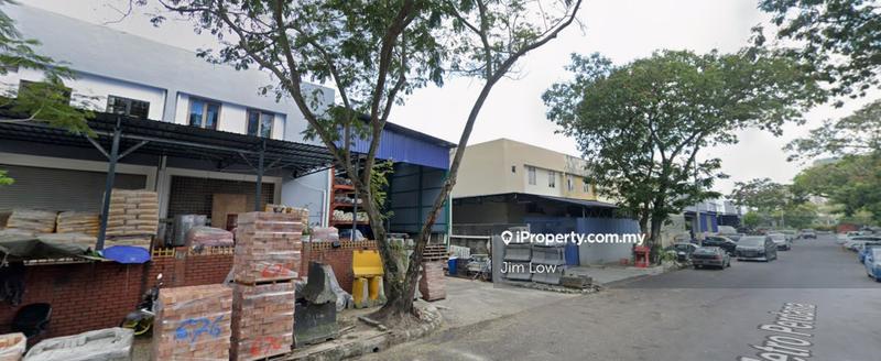 For Rent - Kepong Sri Edaran Industrial Park / Corner Factory / Metro Perdana