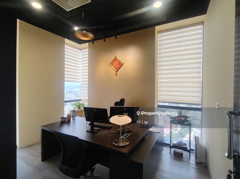 For Rent - Renovated Spacious Corner Office @ EkoCheras Mall