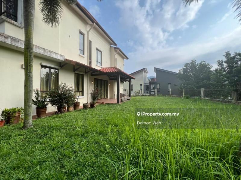 Rumah Berkembar untuk Dijual di Suria Residence oleh Damon Wan - iProperty.com.my