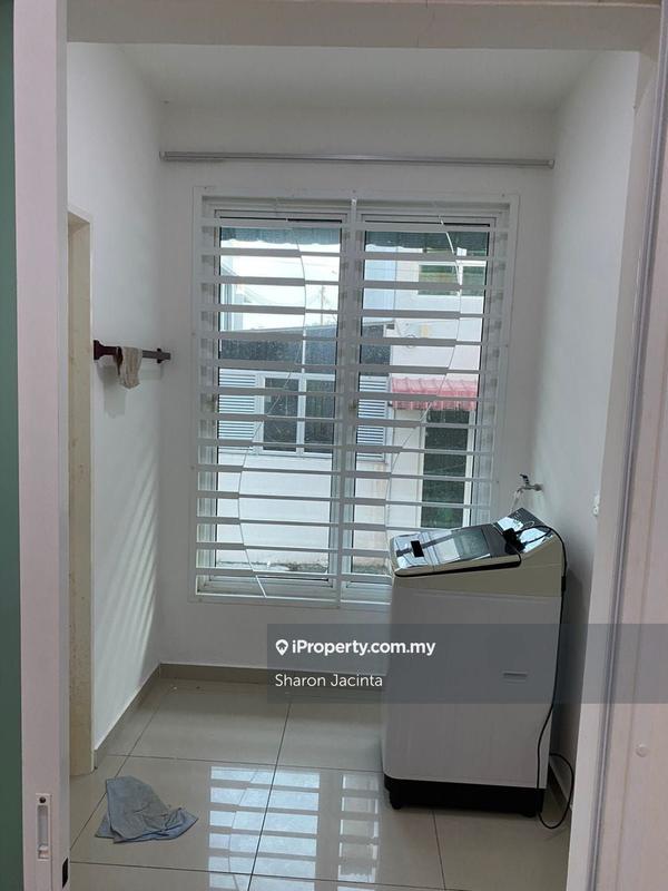 Rumah Berangkai 2 Tingkat untuk Dijual di Bandar Sri Sendayan, Seremban oleh Sharon Jacinta - iProperty.com.my