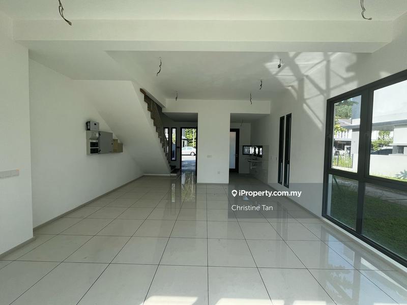 Rumah Teres 2-Tingkat untuk Dijual di Elmina, Shah Alam oleh Christine Tan - iProperty.com.my