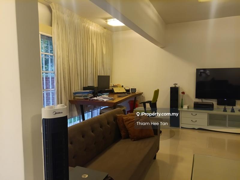 Rumah Bandar untuk Disewa di Taman Seputeh, Seputeh oleh Omar Stephen Tan - Living Room - iProperty.com.my