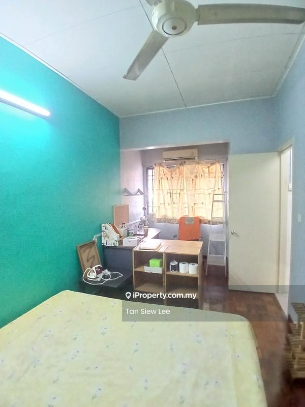 Rumah Berangkai 2 Tingkat untuk Dijual di Seri Utama Damansara, Kota Damansara oleh Siew Lee - Bedroom - iProperty.com.my