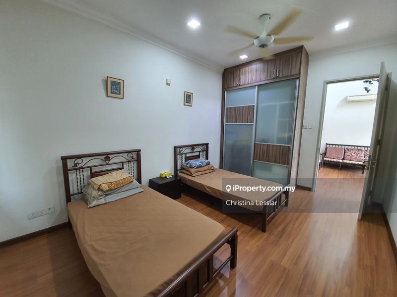 Rumah Teres 2.5-Tingkat untuk Dijual di USJ Heights, Subang Jaya oleh Christina Lesslar - iProperty.com.my