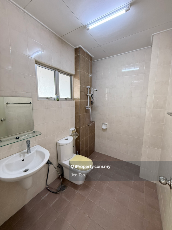 Townhouse for Sale in Kota Kemuning, Shah Alam by Jen Tan - iProperty.com.my