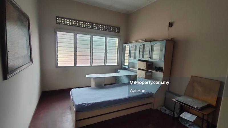 Bungalow House for Sale in Taman Million, Jalan Ipoh by Wai Mun - iProperty.com.my