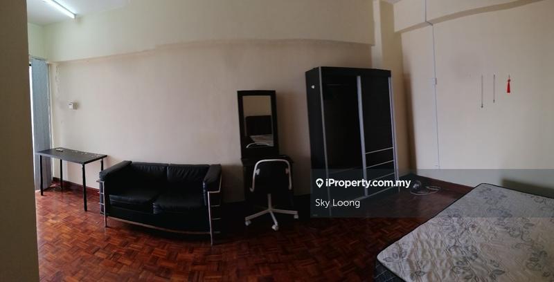 Condominium untuk Dijual di Pantai HillPark 1 oleh Sky Loong - iProperty.com.my