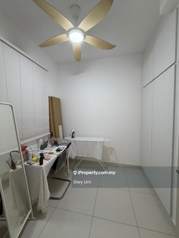 Residensi Servis untuk Disewa di Far East oleh Gwy Lim - Study - iProperty.com.my