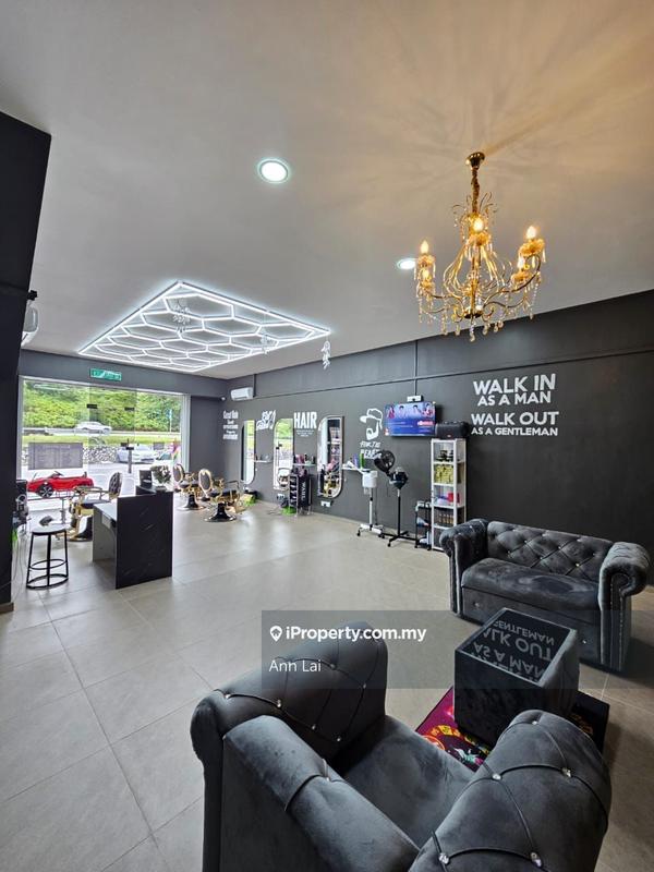 For Sale - Pulai Hijauan ( Unblock View / Facing Main Road ) Double Storey Shop Lot