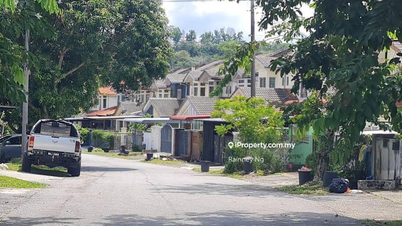 Rumah Berangkai 2 Tingkat untuk Dijual di Bukit Beruntung, Serendah oleh Rainney Ng - iProperty.com.my
