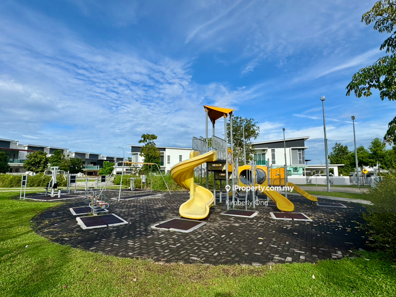 2-storey Terraced House for Sale in Corner Seremban 2, Damaris, Ara Sendayan, Seremban by Kimberly Ong - iProperty.com.my