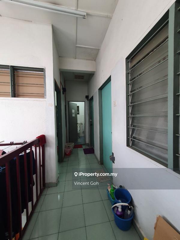 1.5-storey Terraced House for Sale in Taman Sri Serdang, Seri Kembangan by Vincent Goh - iProperty.com.my