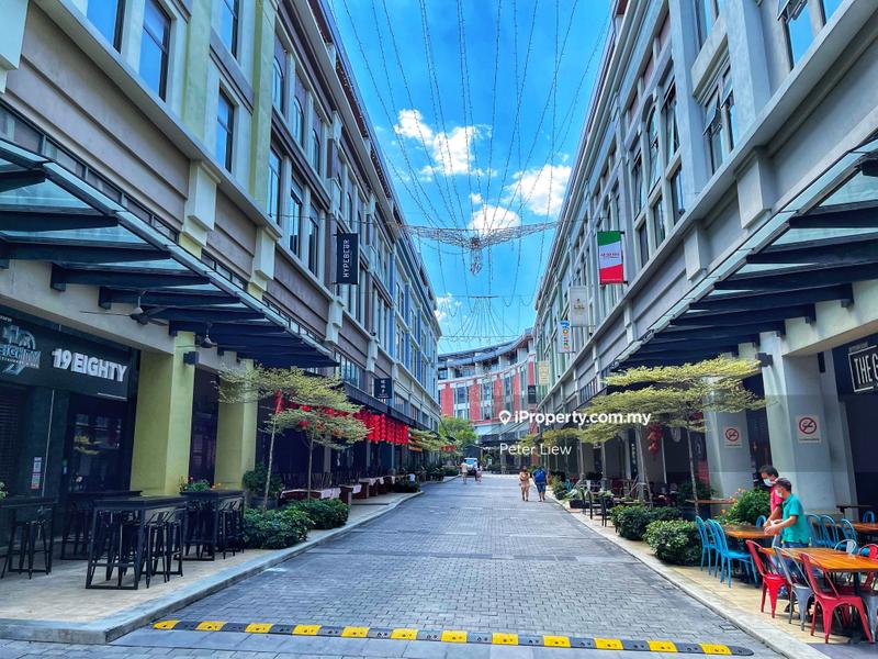 Kedai untuk Dijual di Plaza Arkadia, Desa Parkcity oleh Peter Liew - iProperty.com.my