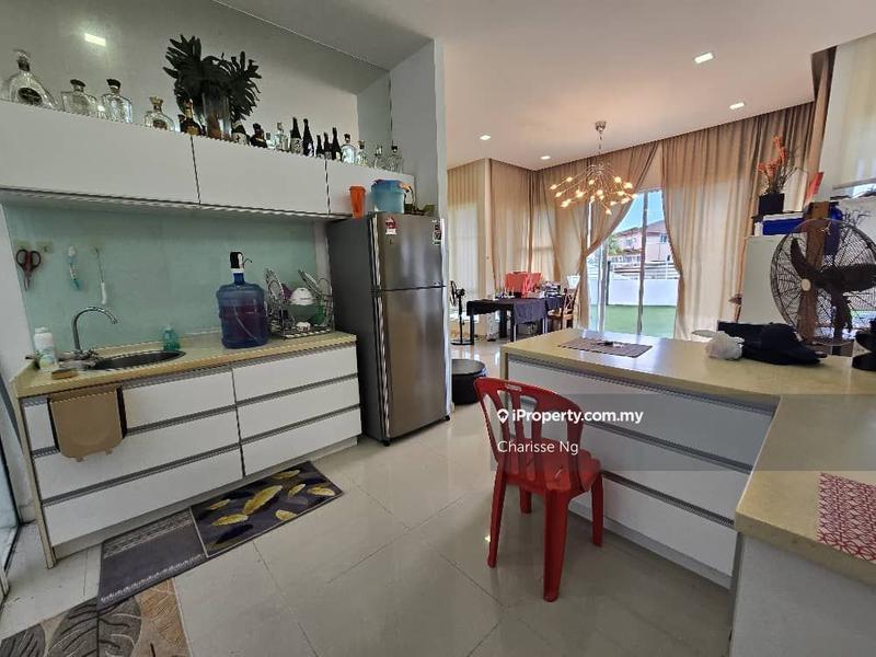 Rumah Berkembar untuk Dijual di Seri Sungai Long, Bandar Sungai Long oleh Charisse Ng - iProperty.com.my