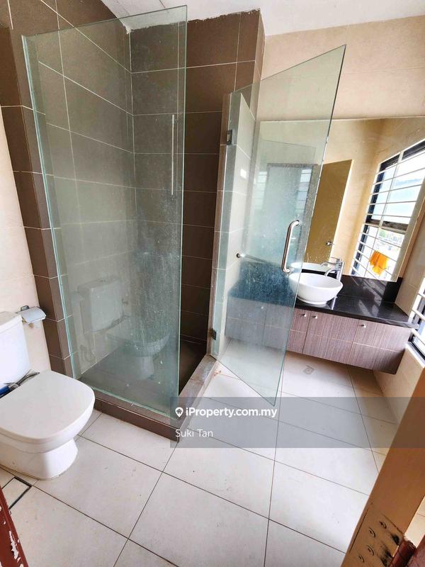 Rumah Berangkai 3 Tingkat untuk Dijual di Lake Fields, Sungai Besi oleh Suki Tan - iProperty.com.my