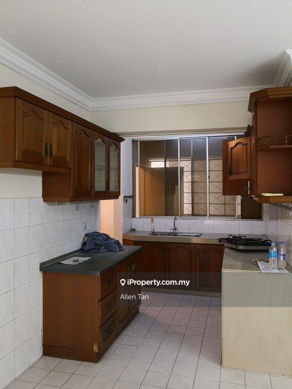 For Sale - Kelana D'Putera