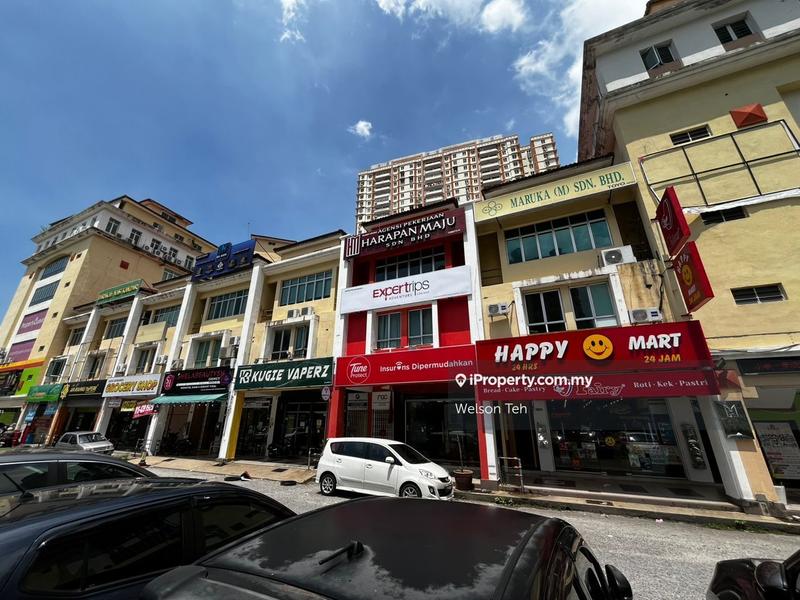 For Sale - Metro Avenue Jelutong 3 Storey Shop Lot Facing Main Road