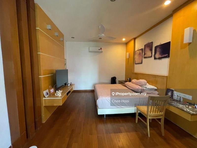 Rumah Berkembar untuk Dijual di Jalan Bunga Kaca Piring, Tanjung Bungah oleh Chee Hooi - iProperty.com.my