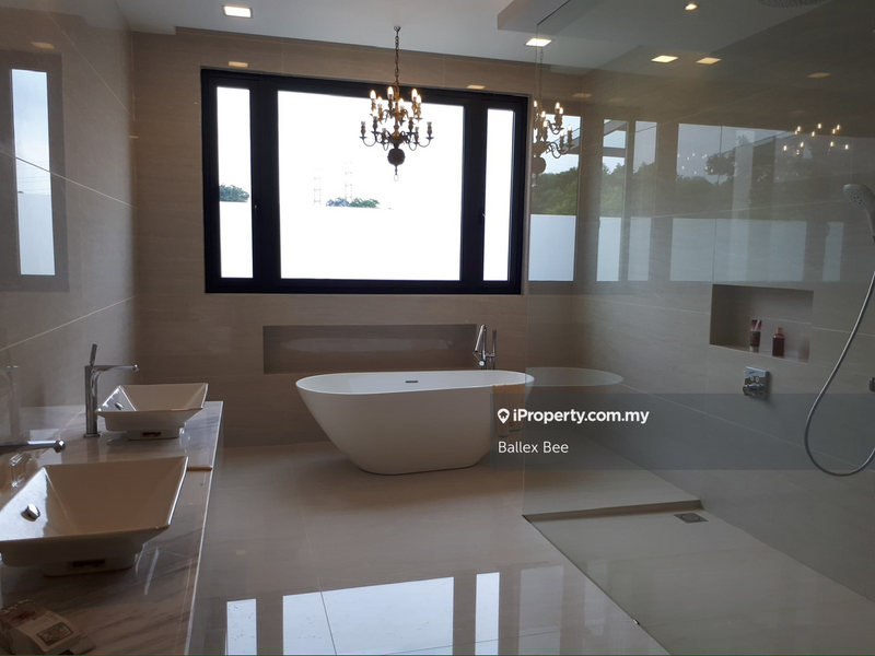 Bungalow House untuk Dijual di Kayangan Heights, Shah Alam oleh Ballex Bee - iProperty.com.my