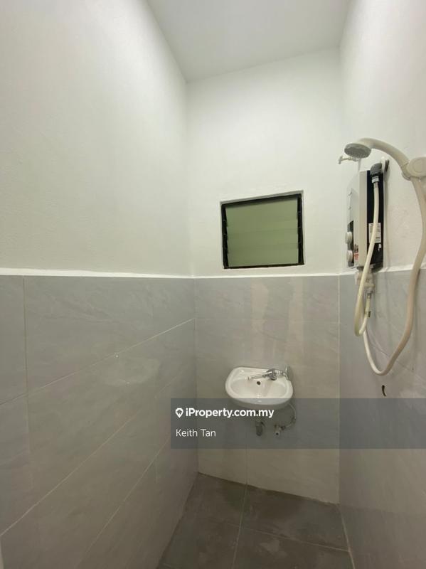 Rumah Berangkai 1 Tingkat untuk Dijual di Kampung Telok Mas, Telok Mas oleh Keith Tan - iProperty.com.my